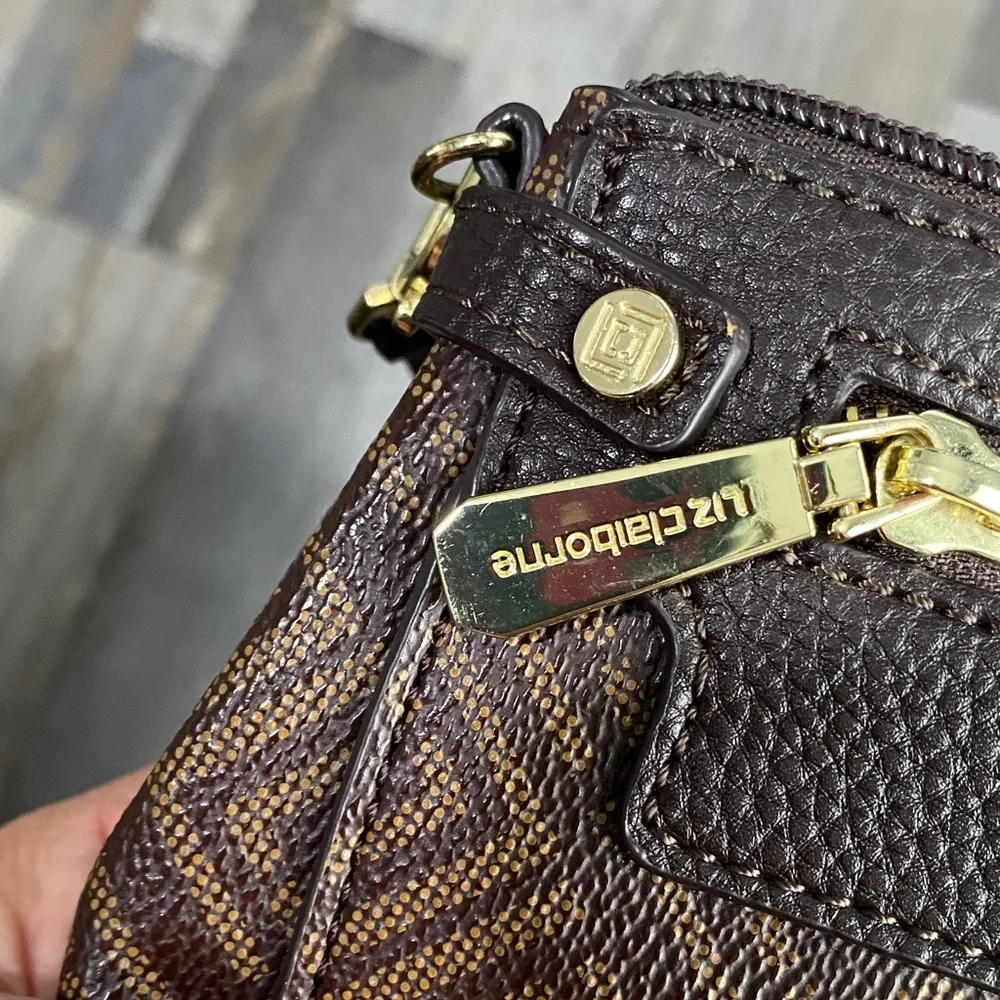 Liz Claiborne Brown Diamond Pattern Wristlet